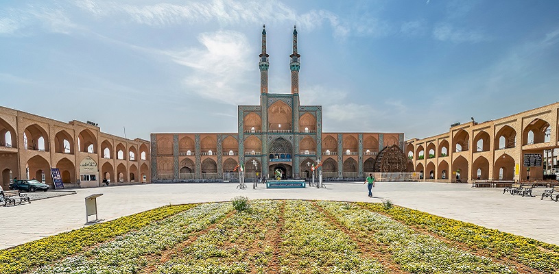 Amir Chakhmaq feature image - Amir Chakhmaq Complex (Square & Mosque) - Yazd, Iran