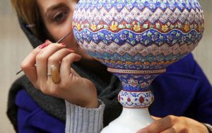 handicrafts gallery mina kari  300x188 - BEST Iran Art Tours 2024 | Ancient Persian Art, Handicraft, Calligraphy & Painting