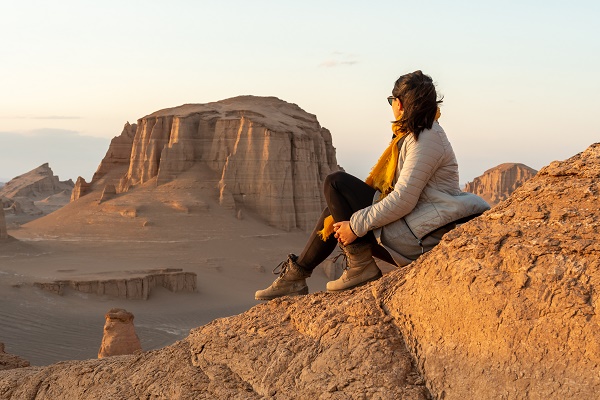 Shahdad desert feature image. - Mahan, Shahdad & Keshit Valley 2-Day Tour