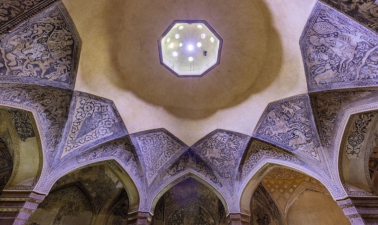  The domed and vaulted ceiling of Vakil Bathhouse, Shiraz cultural attraction, Iran 