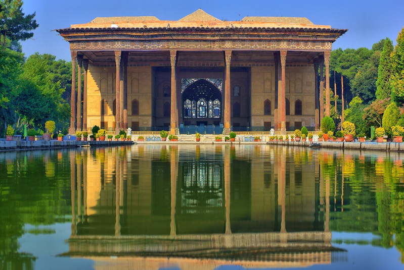 Reflection of Chehel Sotoon Pillars, Isfahan, Iran Attractions