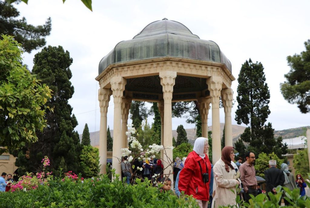 Tomb of Hafez, Hafezieh, tourists
