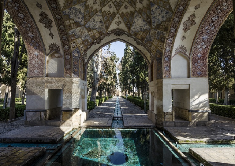 Pool, Kashan, Iran Attractions - Fin Garden