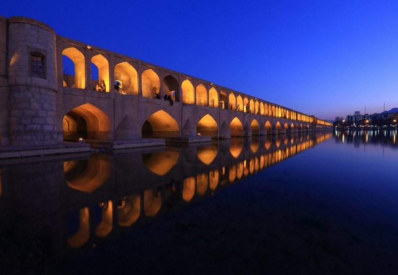 Si o se pol 1 - Si O Se Pol Bridge | Isfahan, Iran | The Allahverdi Khan Bridge