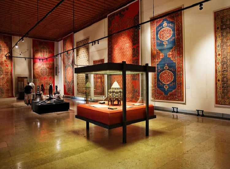 Persian Carpet, handicraft -Tehran Carpet Museum of Iran - Tehran, Iran Attractions 