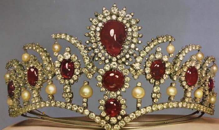 tiara in the National Jewelry Treasury
