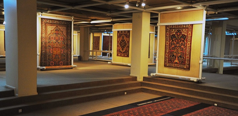 Carpet museum feayure image - Tehran Tour Packages 2024 | Visit Tehran with BEST Travel Agency