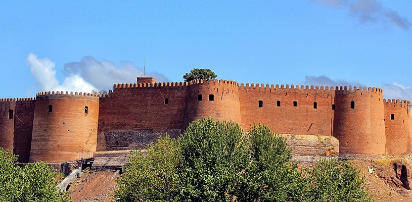 Falak ol Aflak feature image - Falak-ol-Aflak Castle (Shapur Khast Citadel) | Khorramabad, Iran