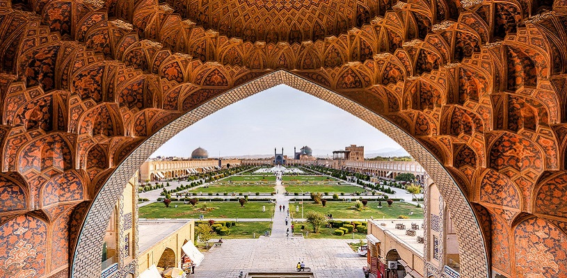 Naqsh e Jahan Square feature image 2 - Naqsh-e Jahan Square (Meidan Emam - Imam Square) | Isfahan, Iran