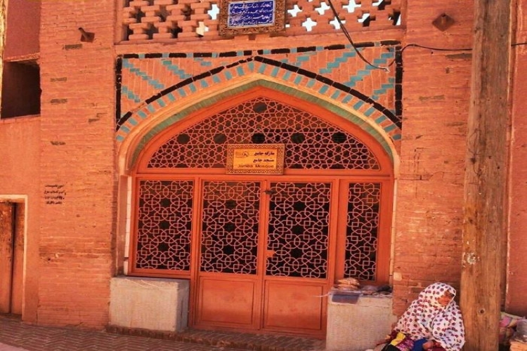 entrance of the Jameh mosque of the village - Abyaneh Village Natanz (Red village) : Things to do in Abyaneh
