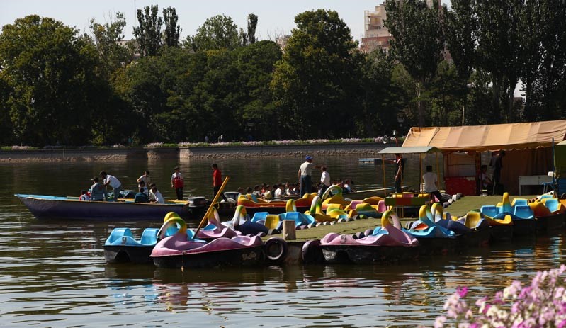 Pedal Boat Rentals in El goli park