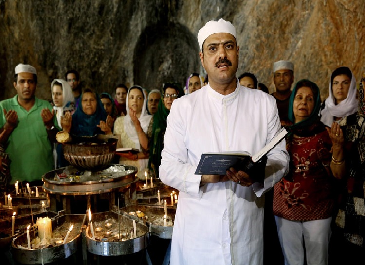 Zoroastrian ceremony, praying, fire temple, yazd, iran