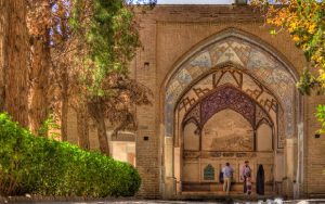ISFAHAN TO TEHRAN3 300x188 - BEST Kashan Tour Package 2024 | Travel To Kashan