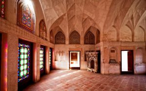 ISFAHAN TO TEHRAN4 300x188 - BEST Kashan Tour Package 2024 | Travel To Kashan
