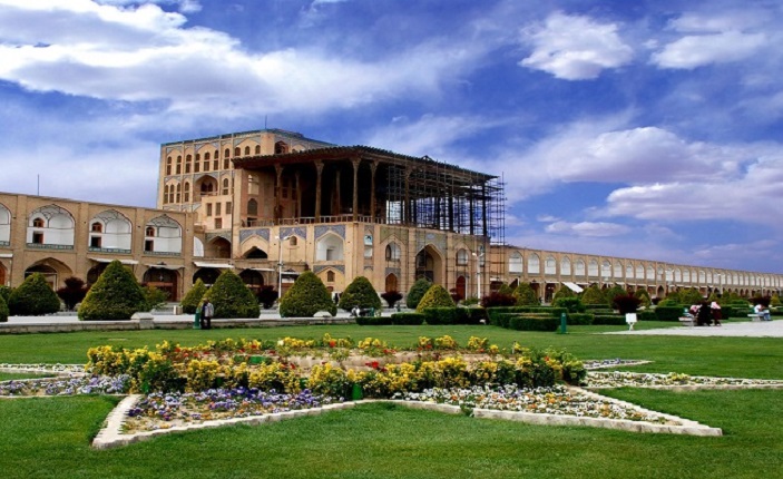 aliqapu palace 1 - Naqsh-e Jahan Square (Meidan Emam - Imam Square) | Isfahan, Iran