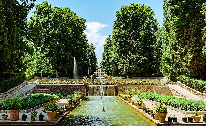 Shazde Garden 1 - TOP 7 Persian Gardens of Iran | Must-See Iranian Gardens