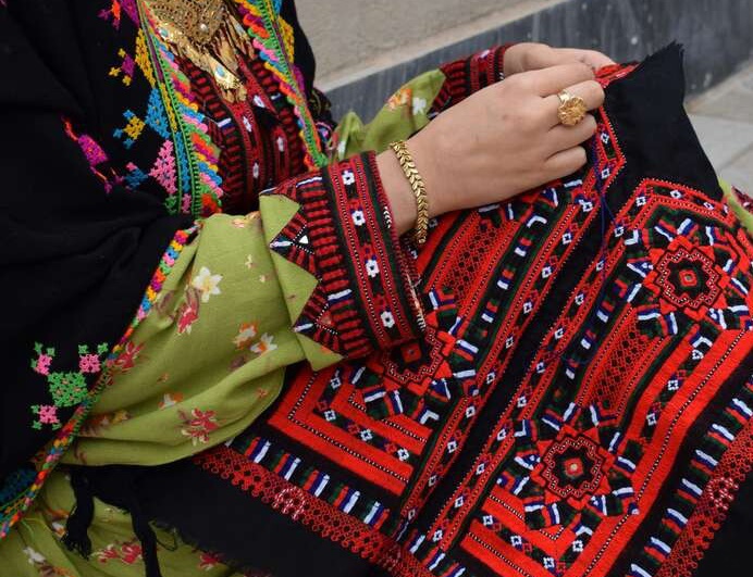 Baluch Iranian Art - Top Persian Handicrafts & Traditional Iranian Artworks