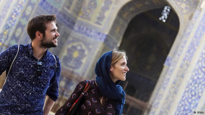 36340767 303 - Travel to Iran as an Unmarried Couple