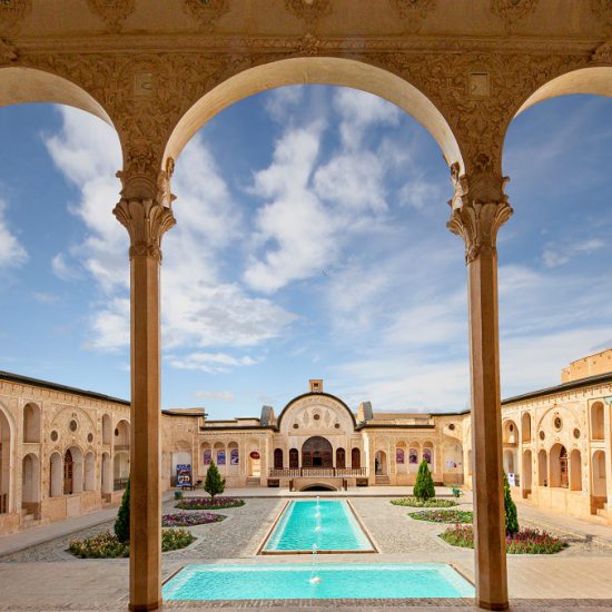 Kashan house 550x550 - 12-Day Iran Tour: History, Culture & Sand
