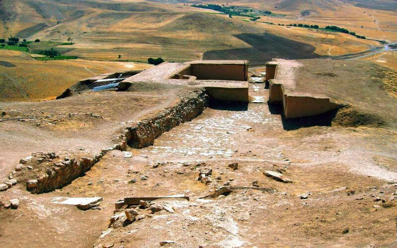Kurdistan Tourist Attractions - Zivieh Archaeological Hill (Ziviyeh Castle)