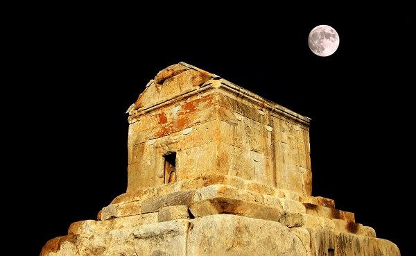 pasargad.night  - Iran Ancient Cities: The Persian Empire (Ancient Persia)