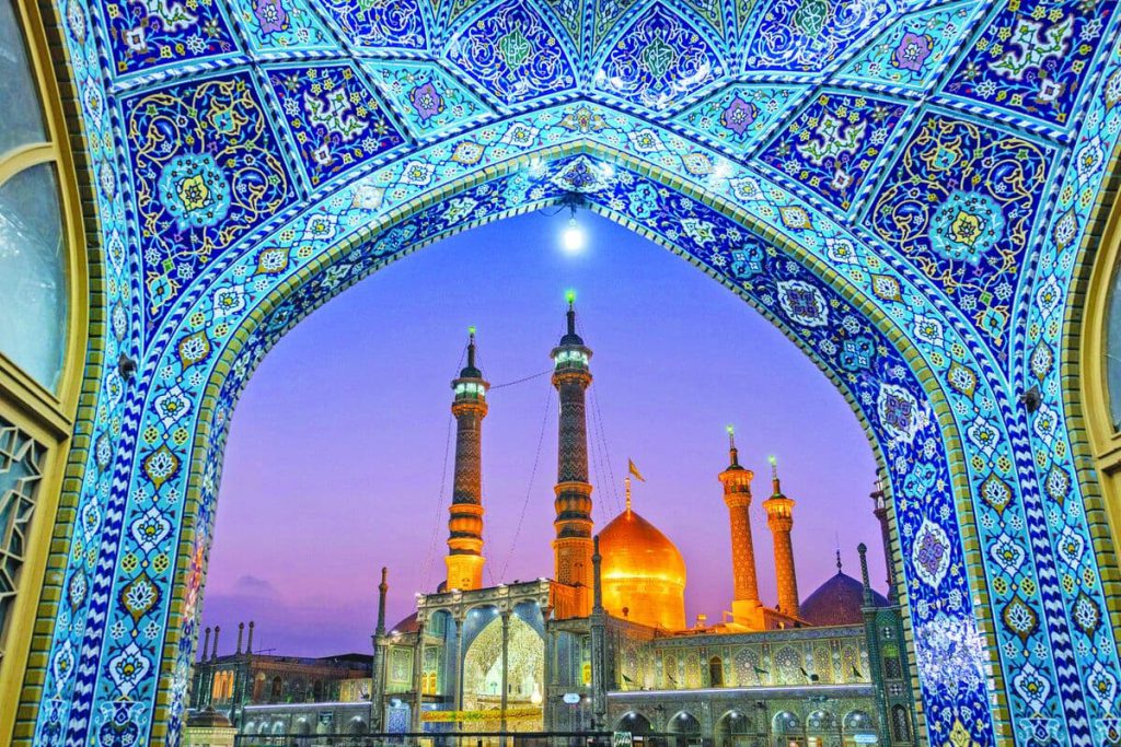 Fatima Masumeh Holy Shrine in Iran (@Tabnak)