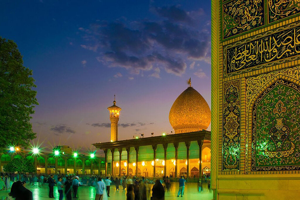 Shahcheragh Holy Shrine in Iran (@Hamshahrionline)